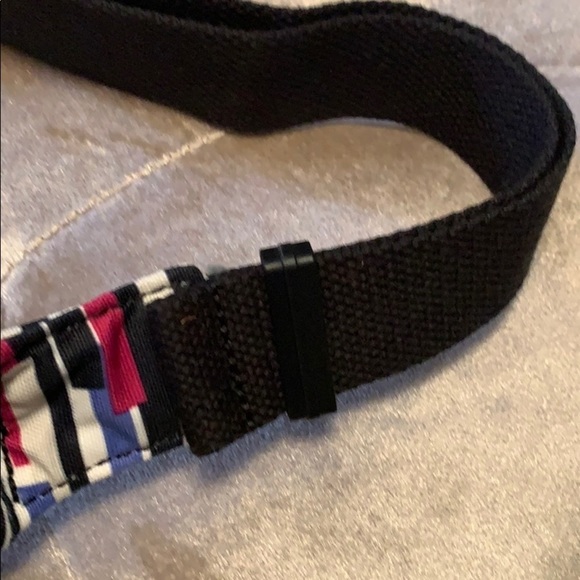 Kipling Urban Stripe Fanny Pack or chest bag, includes keychain - Picture 5 of 10